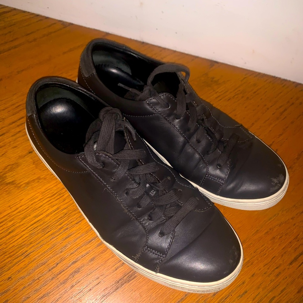 Vince dark gray leather sneakers